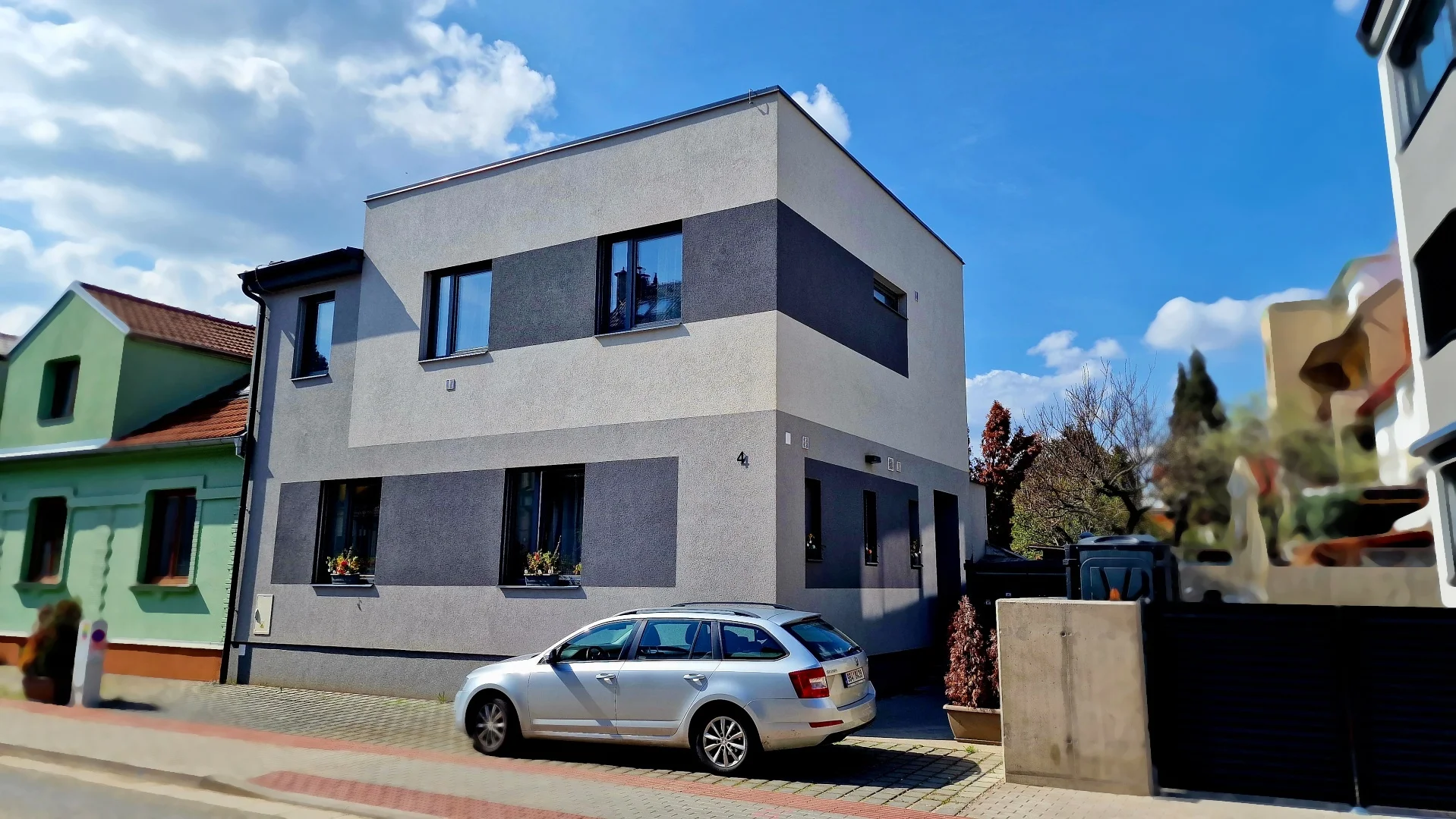 Ferrerova - Rekonstrukce a nástavba RD